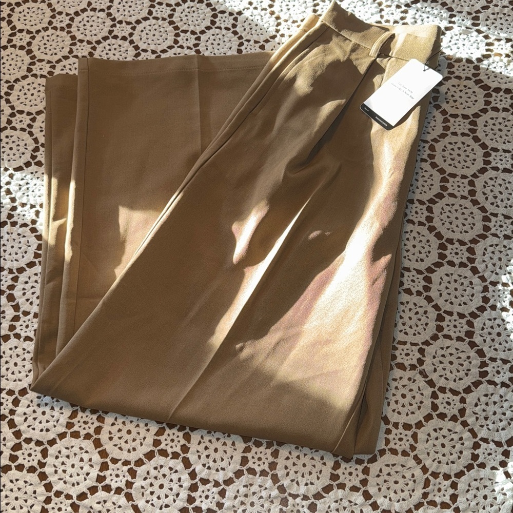 BNWT SHEIN Women’s Tan Pants size 6